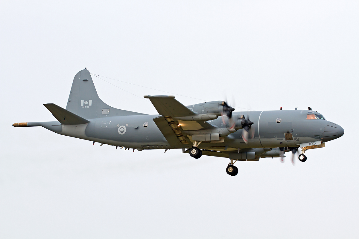 Risultato immagini per Royal Canadian Air Force Lockheed CP-140 "Orion" (140113)
